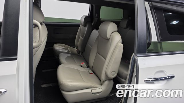 Kia Canival 2019 — photo 16