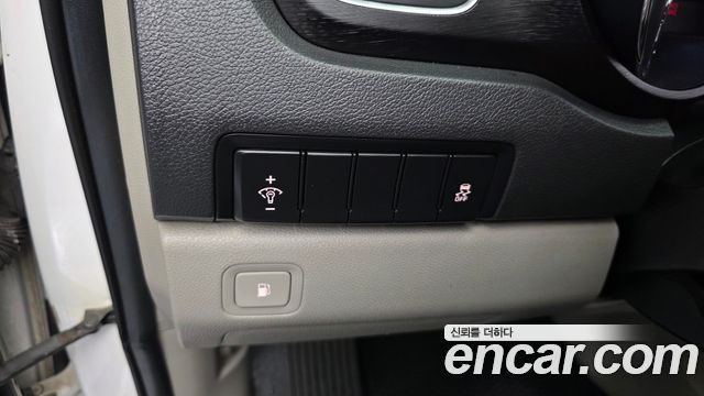 Kia Canival 2019 — photo 28
