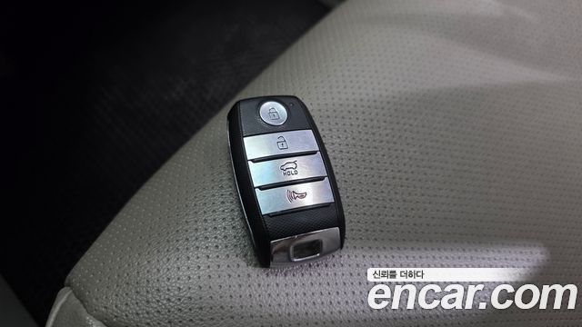 Kia Canival 2019 — photo 30