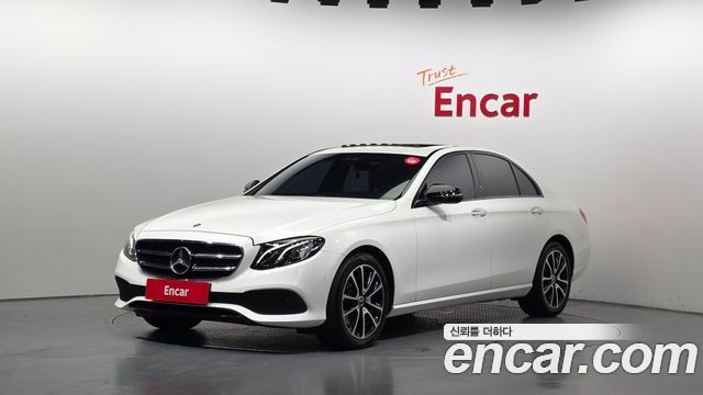 Mercedes-Benz E-Class 2020 — photo 1