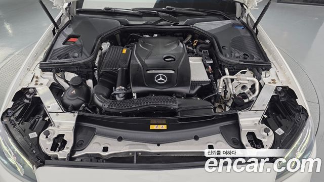 Mercedes-Benz E-Class 2020 — photo 6
