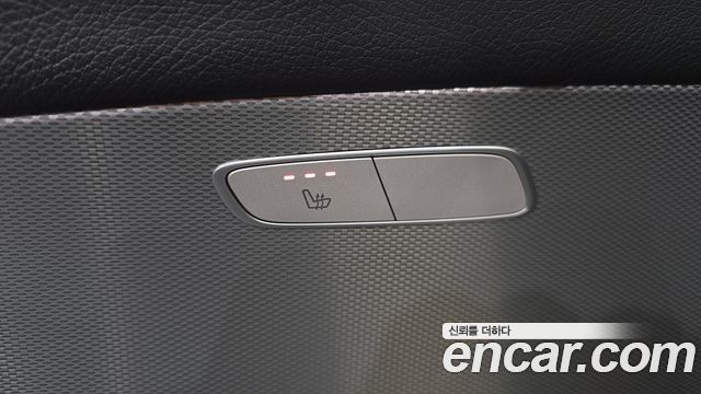 Mercedes-Benz E-Class 2020 — photo 17