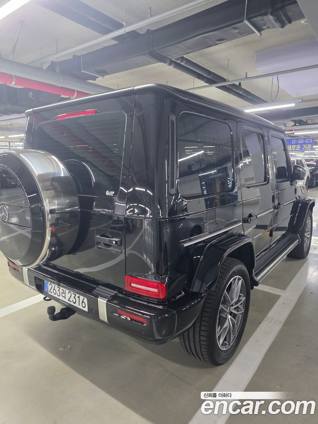 Mercedes-Benz G-Class 2026 — photo 2