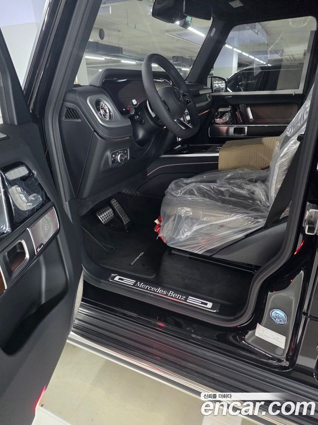 Mercedes-Benz G-Class 2026 — photo 11