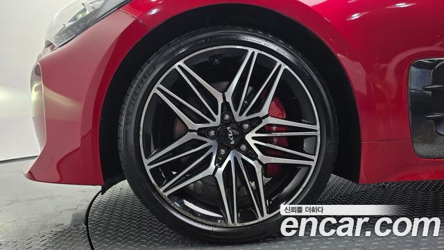 Kia Stinger 2023 — photo 5
