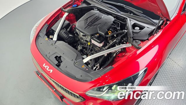 Kia Stinger 2023 — photo 6
