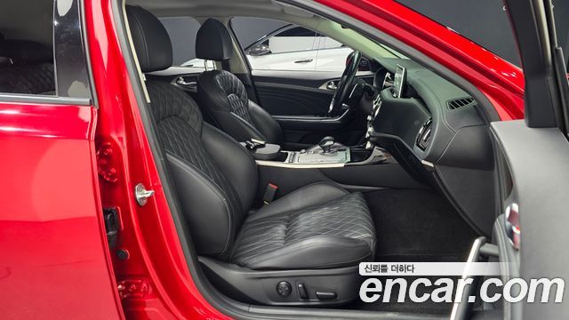 Kia Stinger 2023 — photo 10