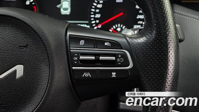 Kia Stinger 2023 — photo 19