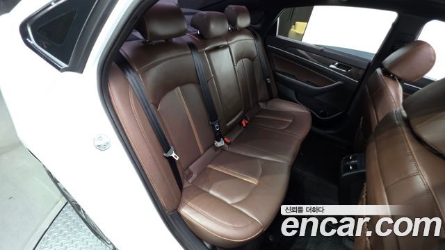 Hyundai Sonata 2019 — photo 16