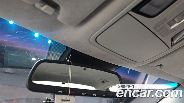 Kia K7 2020 — photo 25