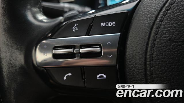 Kia K7 2020 — photo 31