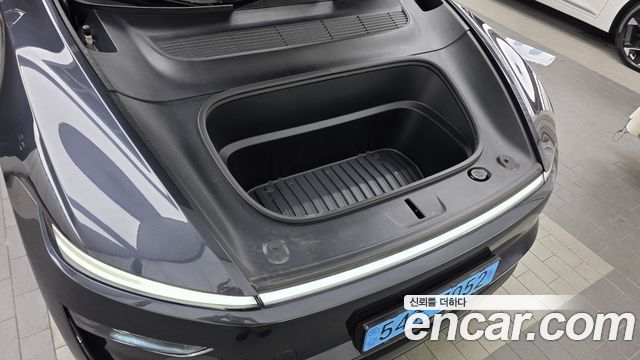 Tesla Model Y 2026 — photo 6