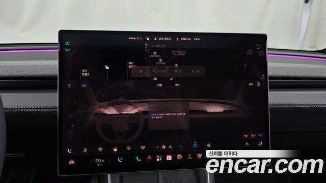 Tesla Model Y 2026 — photo 24