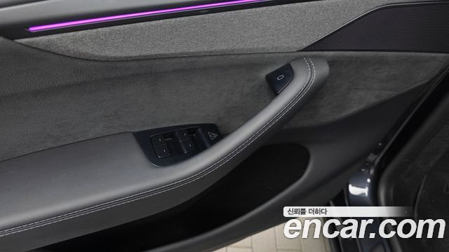 Tesla Model Y 2026 — photo 32
