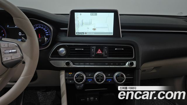 Genesis G70 2019 — photo 19