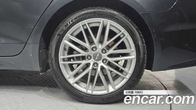 Genesis G70 2019 — photo 7
