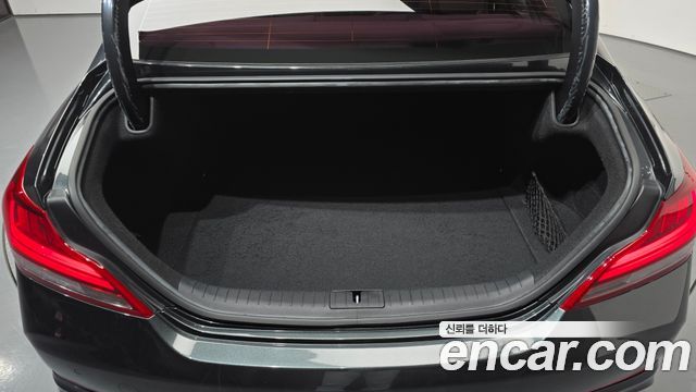 Genesis G70 2019 — photo 36