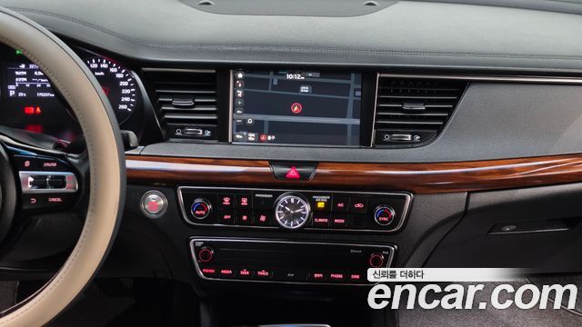 Kia K7 2017 — photo 21