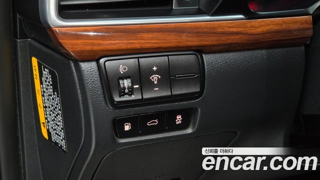 Kia K7 2017 — photo 23
