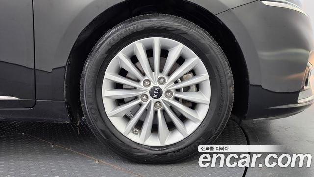 Kia K7 2017 — photo 7