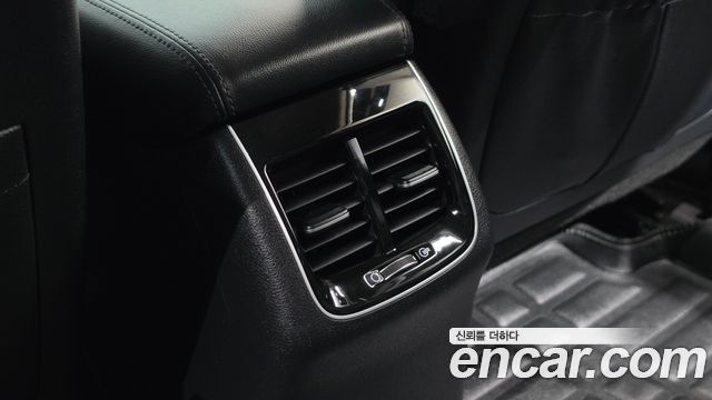 Kia K7 2017 — photo 28