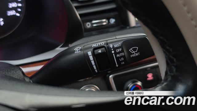 Kia K7 2017 — photo 30