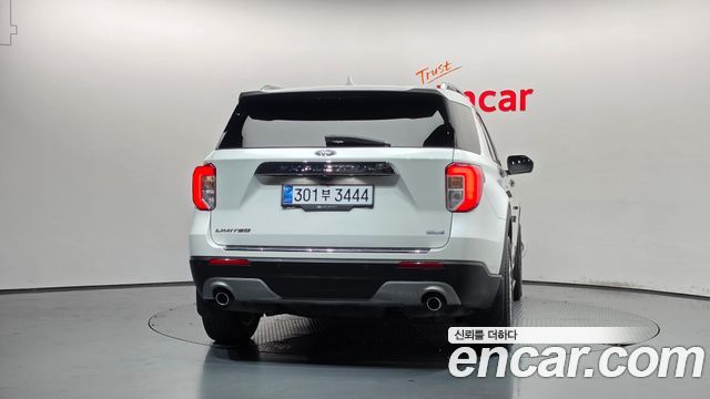 Ford Explorer 2020 — photo 4