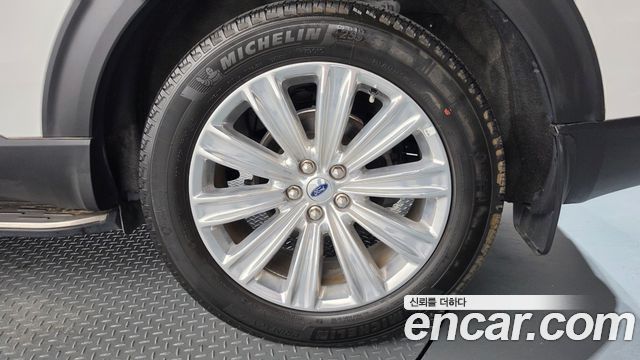 Ford Explorer 2020 — photo 7