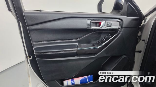 Ford Explorer 2020 — photo 14