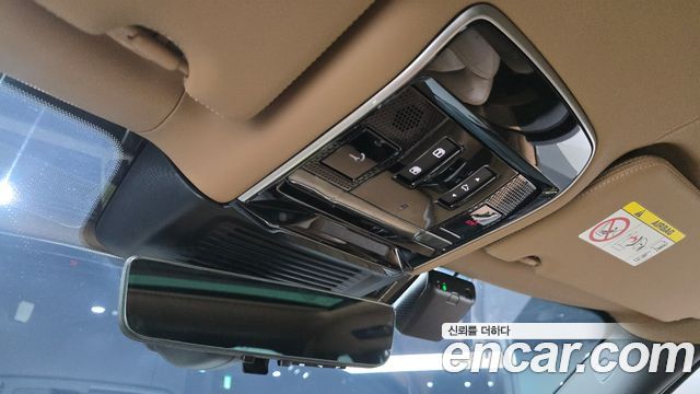 Land Rover Range Rover 2023 — photo 30