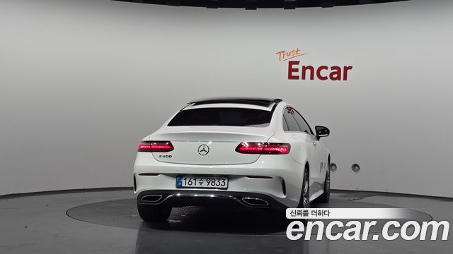 Mercedes-Benz E-Class 2017 — photo 4