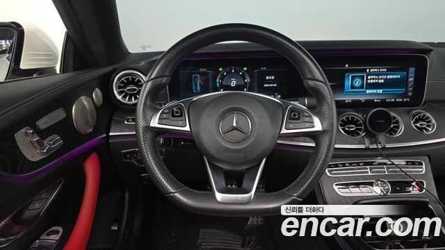 Mercedes-Benz E-Class 2017 — photo 18