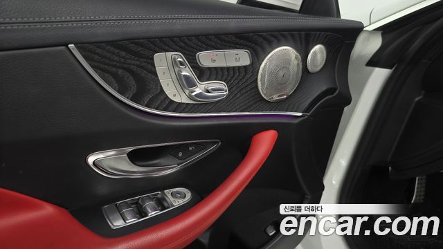 Mercedes-Benz E-Class 2017 — photo 23
