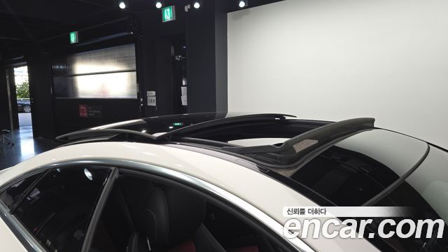 Mercedes-Benz E-Class 2017 — photo 28
