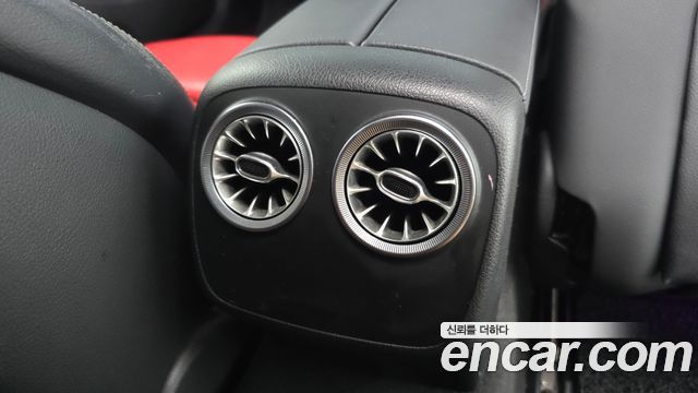 Mercedes-Benz E-Class 2017 — photo 31