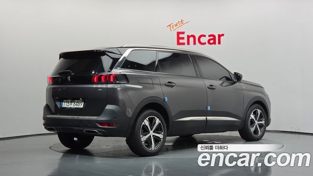Peugeot 5008 2021 — photo 2