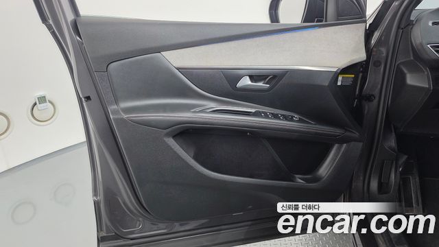 Peugeot 5008 2021 — photo 14