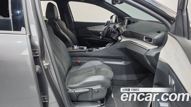 Peugeot 5008 2021 — photo 16