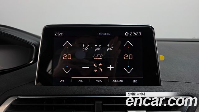 Peugeot 5008 2021 — photo 33
