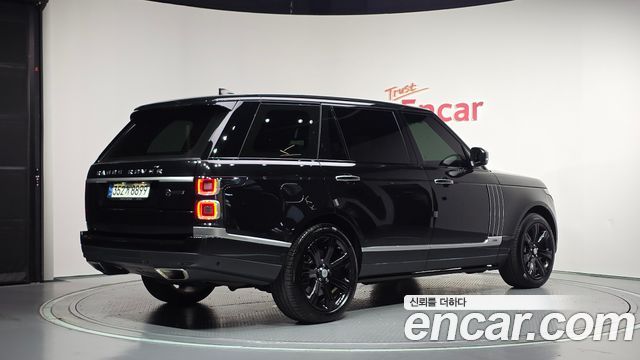 Land Rover Range Rover 2021 — photo 2