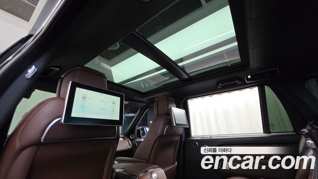 Land Rover Range Rover 2021 — photo 24