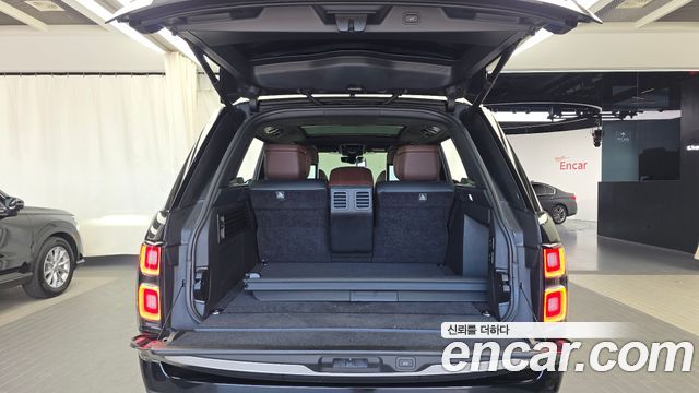 Land Rover Range Rover 2021 — photo 26