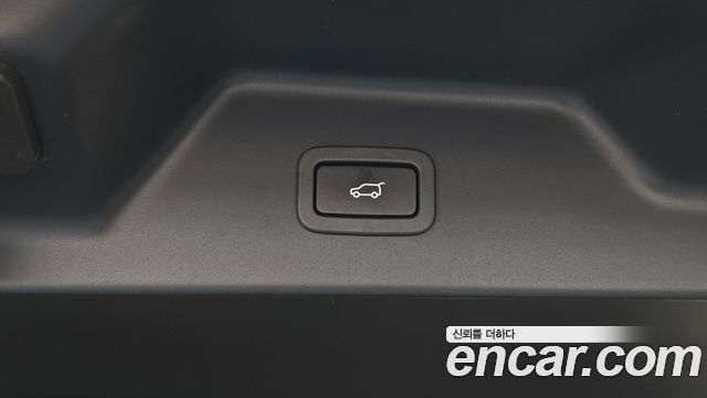 Land Rover Range Rover 2021 — photo 29