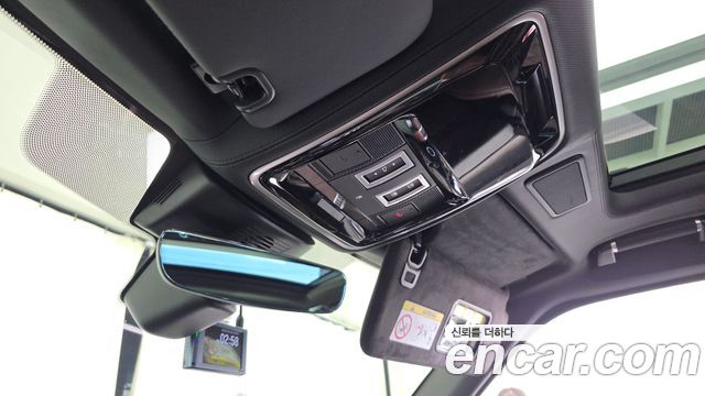Land Rover Range Rover 2021 — photo 30