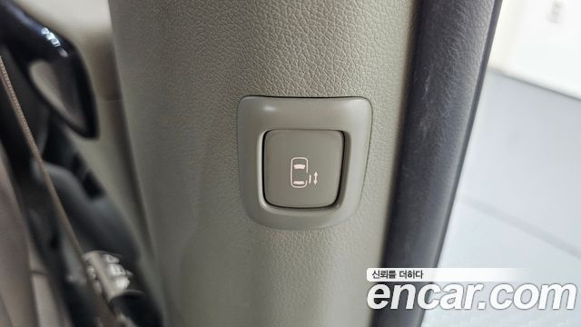 Kia Canival 2018 — photo 25
