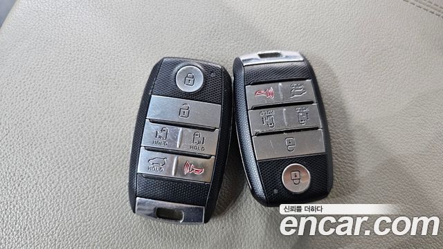Kia Canival 2018 — photo 30