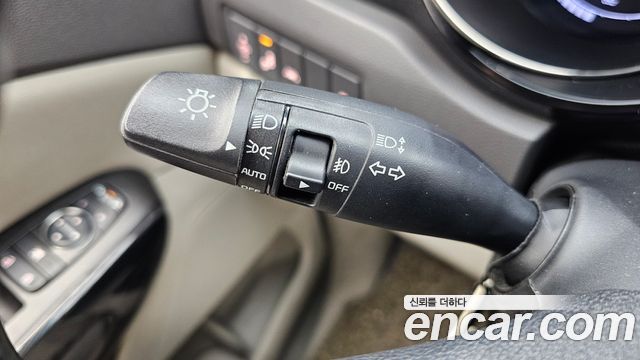 Kia Canival 2018 — photo 32