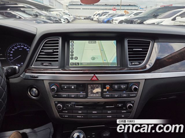 Hyundai Genesis 2016 — photo 10