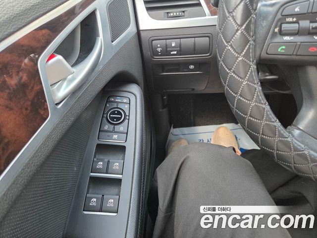 Hyundai Genesis 2016 — photo 12