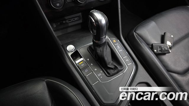 Volkswagen Tiguan 2018 — photo 9